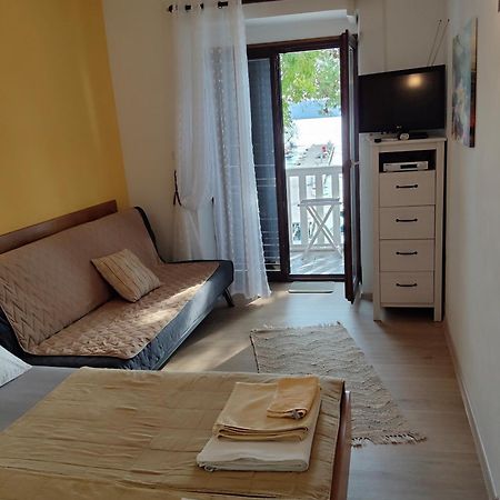 Apartmani Dea Jadranovo Exteriör bild