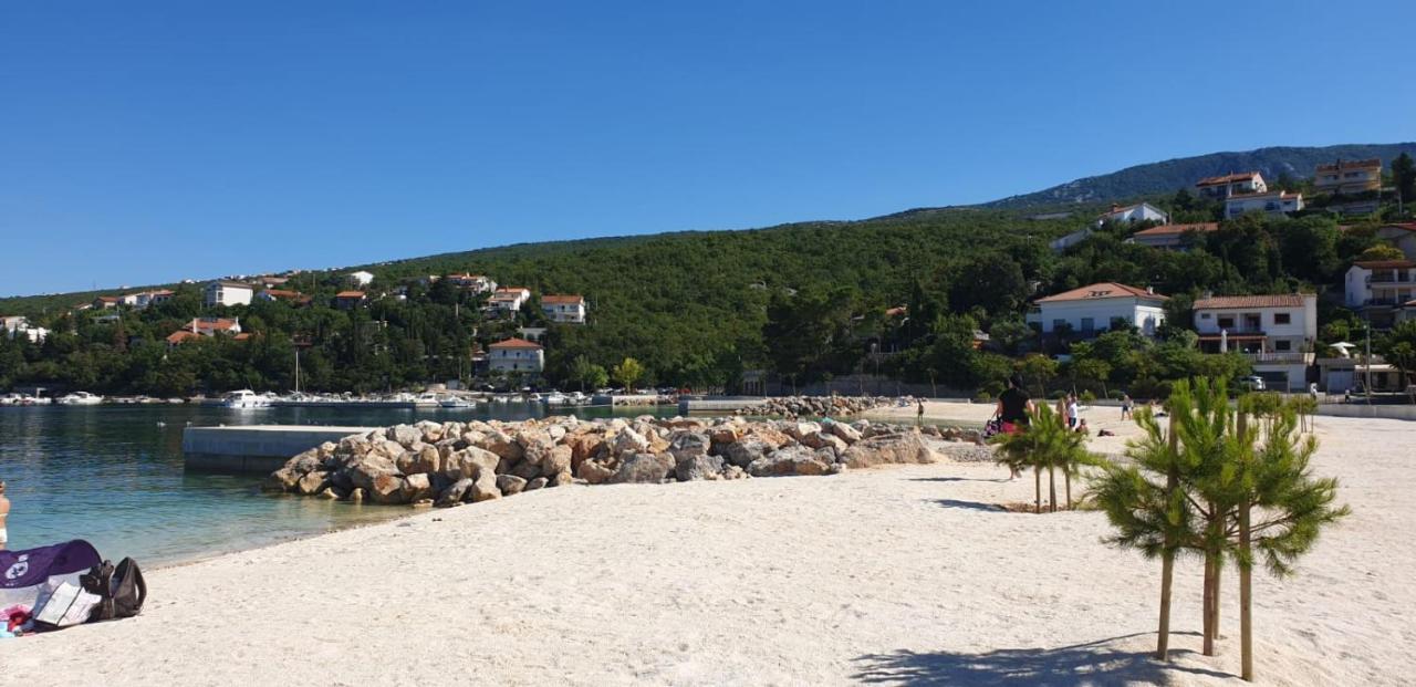 Apartmani Dea Jadranovo Exteriör bild