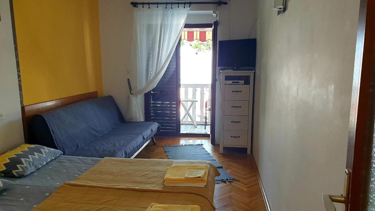 Apartmani Dea Jadranovo Exteriör bild