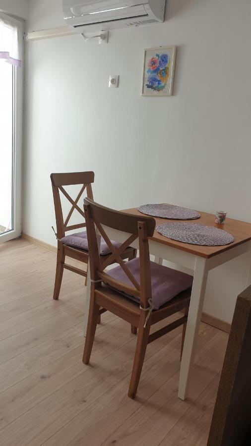 Apartmani Dea Jadranovo Exteriör bild