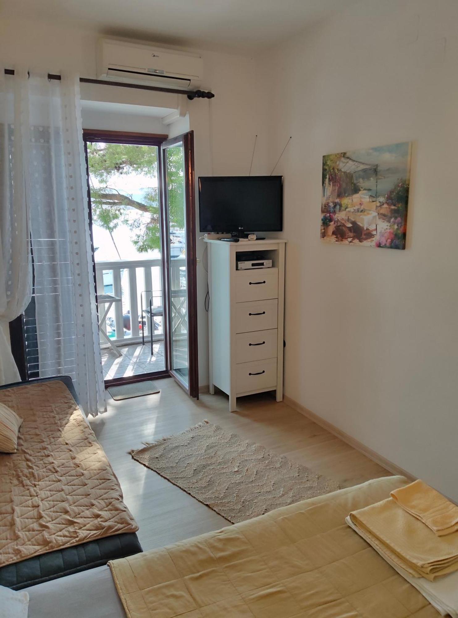 Apartmani Dea Jadranovo Exteriör bild