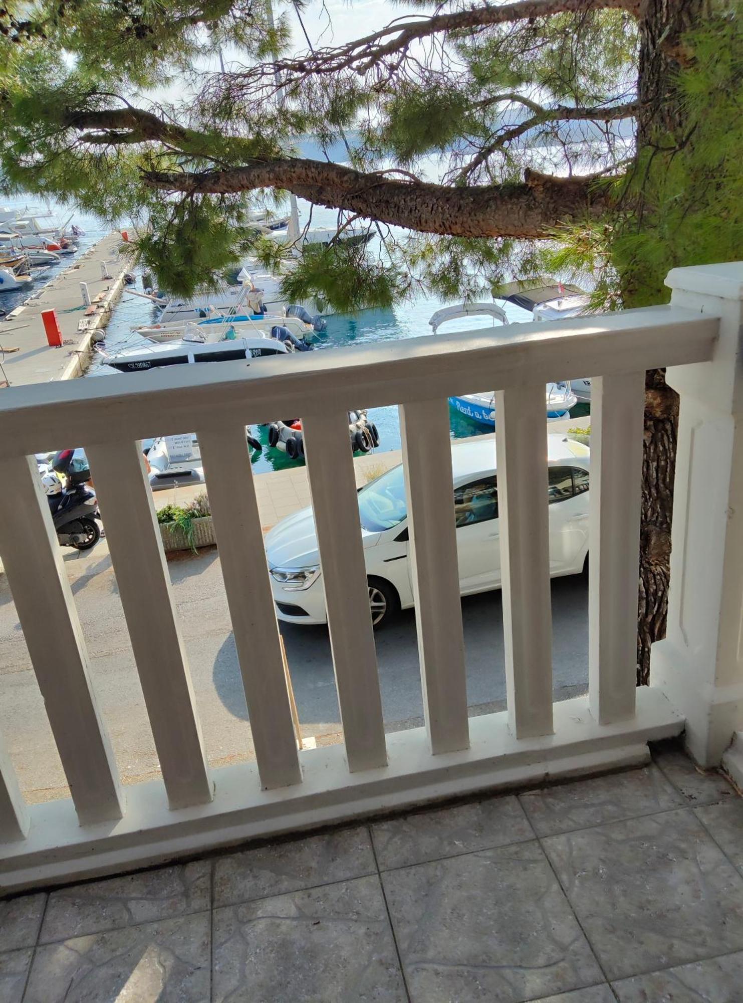 Apartmani Dea Jadranovo Exteriör bild