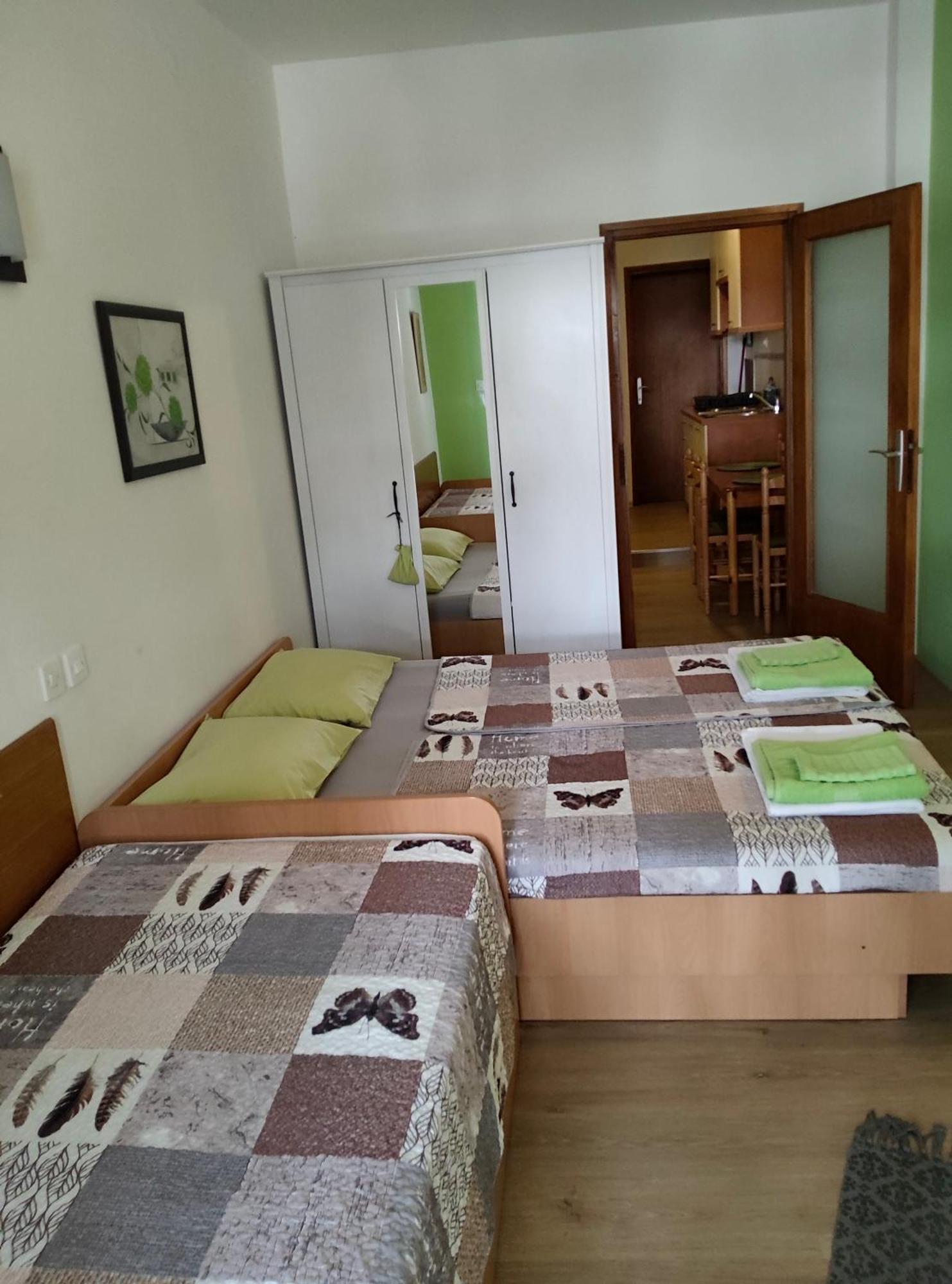 Apartmani Dea Jadranovo Exteriör bild